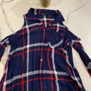 Plaid shirt shoulders off